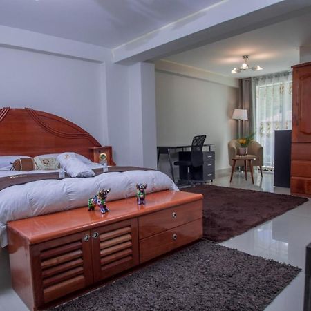 Jk Guzman Suite Hotel Challhuahuacho Екстериор снимка