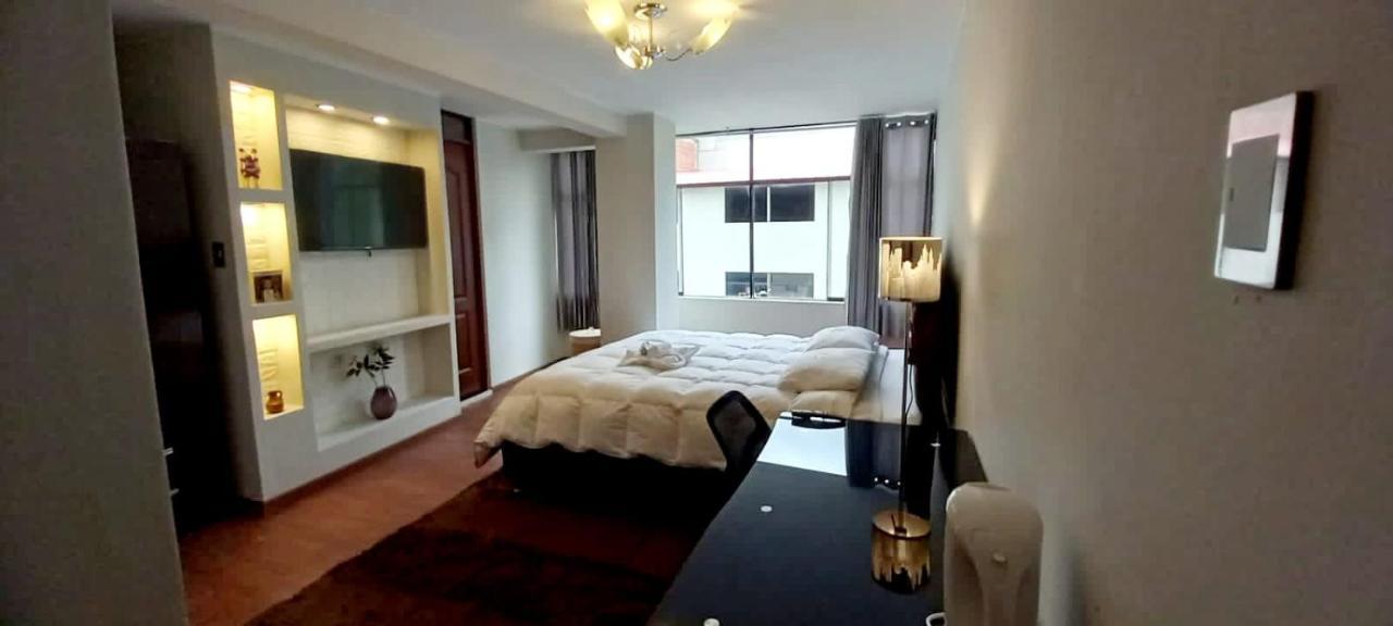 Jk Guzman Suite Hotel Challhuahuacho Екстериор снимка