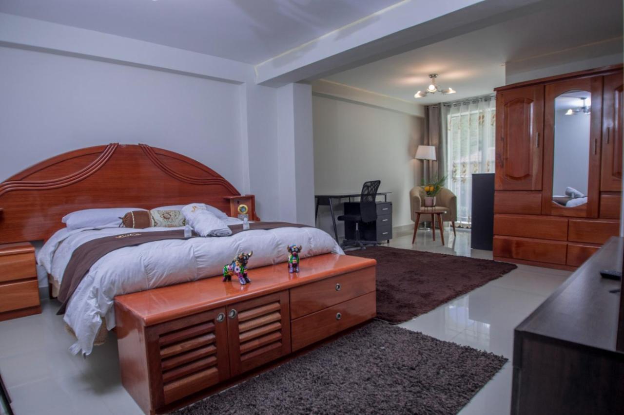 Jk Guzman Suite Hotel Challhuahuacho Екстериор снимка